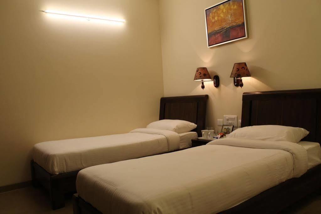 Veera Strand Park Serviced Apartments Calangute Buitenkant foto