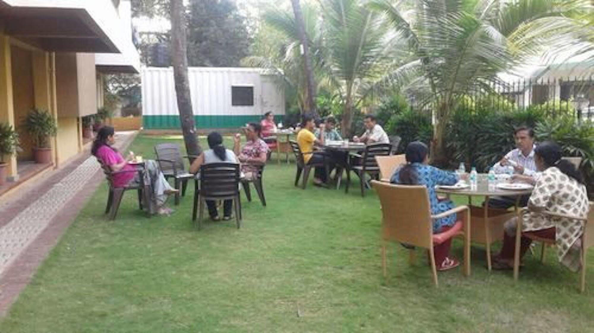 Veera Strand Park Serviced Apartments Calangute Buitenkant foto